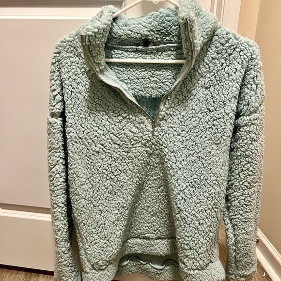 Women’s mint green fuzzy pullover - Picture 1 of 2